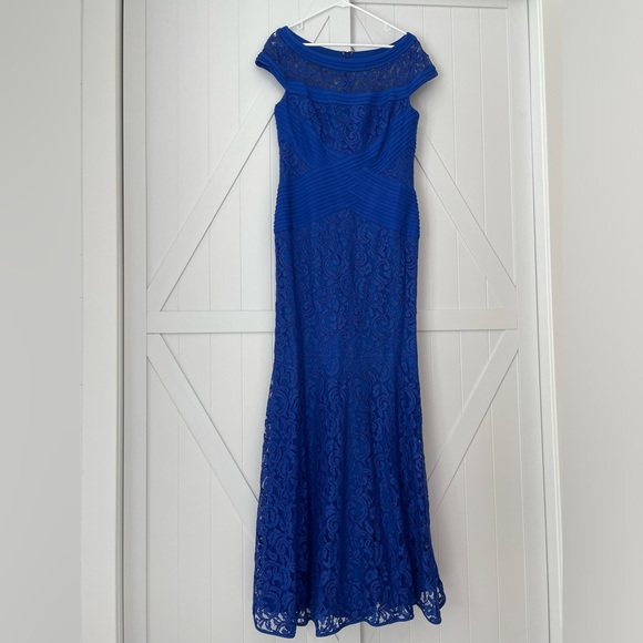 Tadashi Shoji Dresses & Skirts - Tadashi Shoji Full Length Women’s Blue Lace Vintage Dress - Size 12